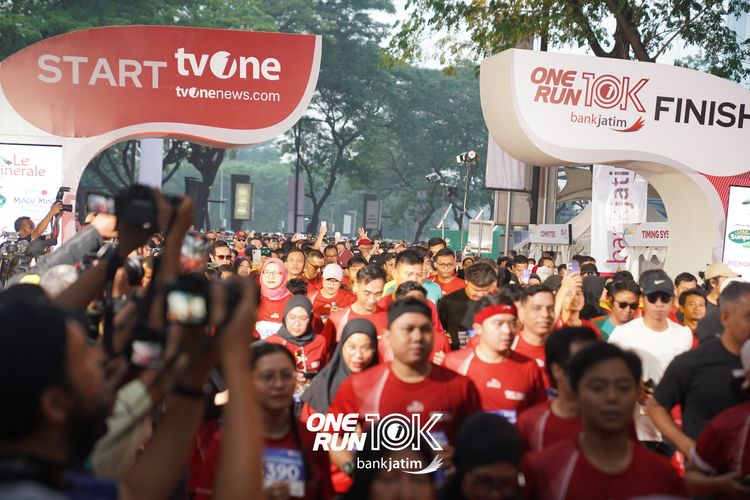 Race photo from ONE RUN 10 K
