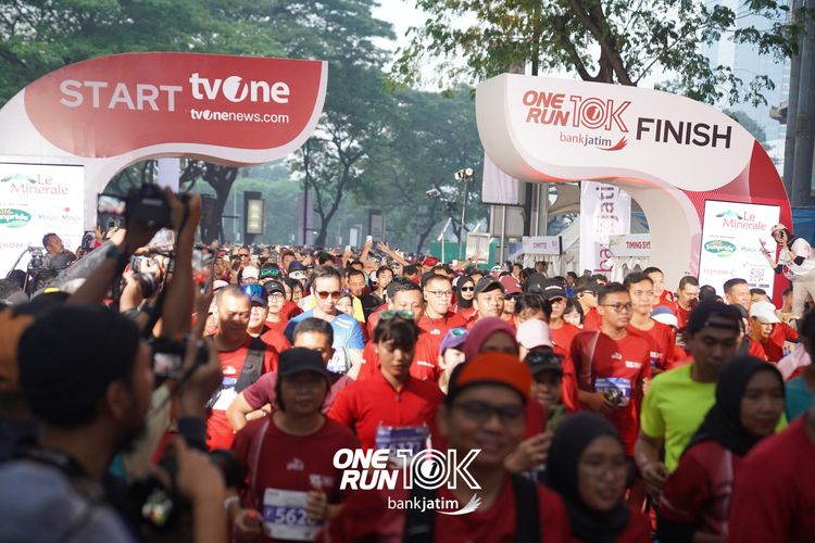 Race photo from ONE RUN 10 K