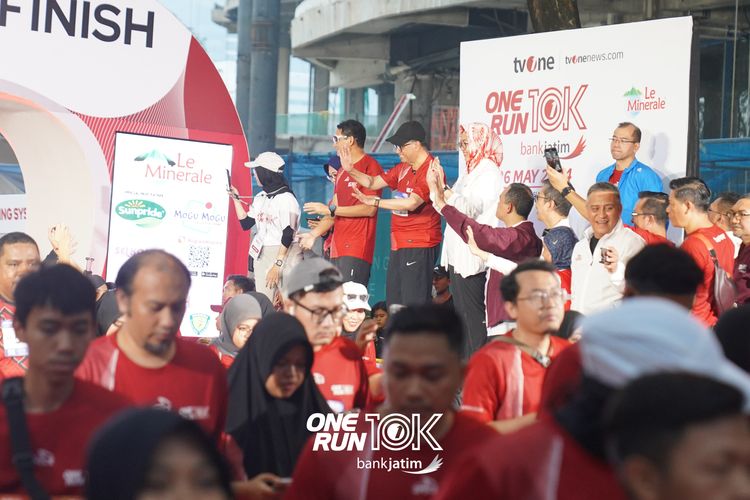 Race photo from ONE RUN 10 K
