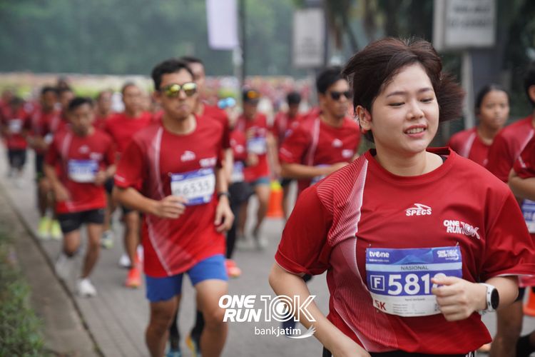 Race photo from ONE RUN 10 K