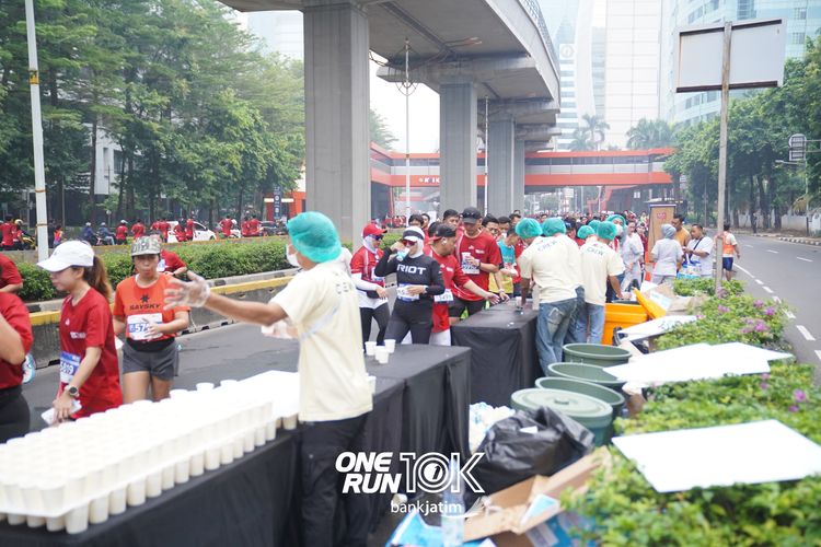Race photo from ONE RUN 10 K