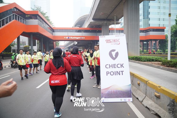 Race photo from ONE RUN 10 K