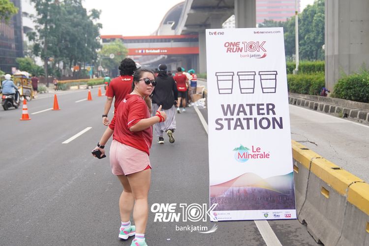 Race photo from ONE RUN 10 K