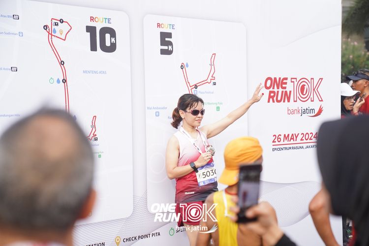 Race photo from ONE RUN 10 K