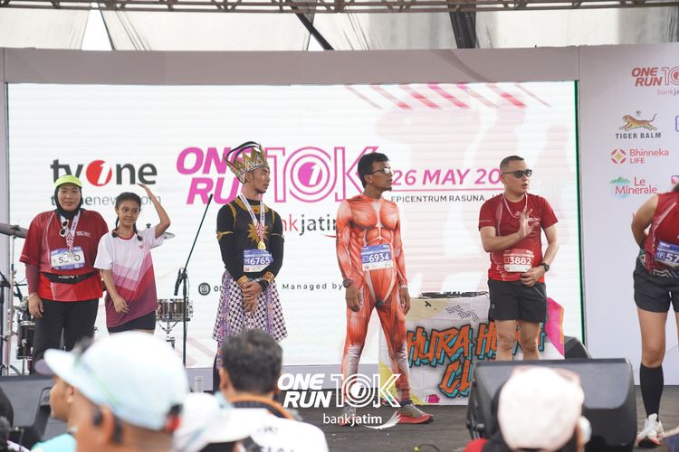 Race photo from ONE RUN 10 K