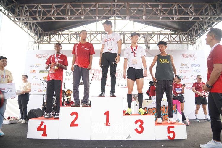 Race photo from ONE RUN 10 K