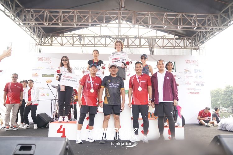 Race photo from ONE RUN 10 K
