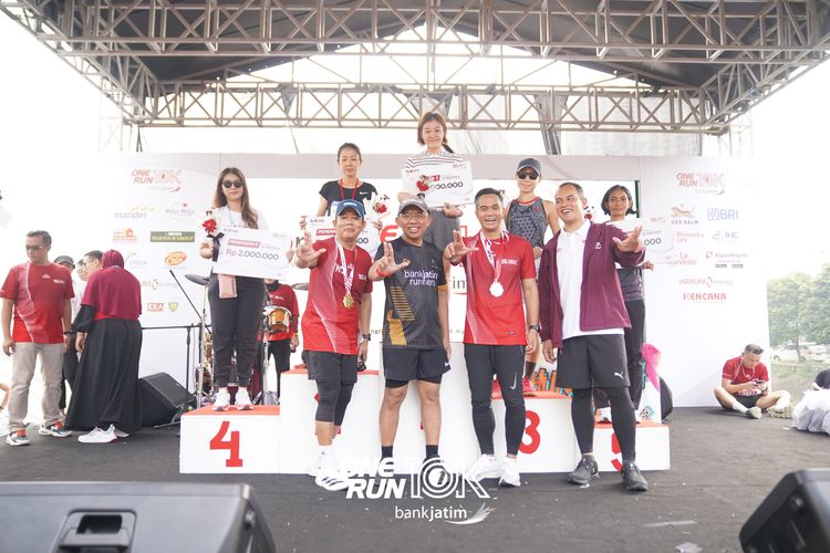 Race photo from ONE RUN 10 K