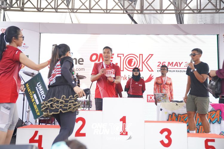 Race photo from ONE RUN 10 K