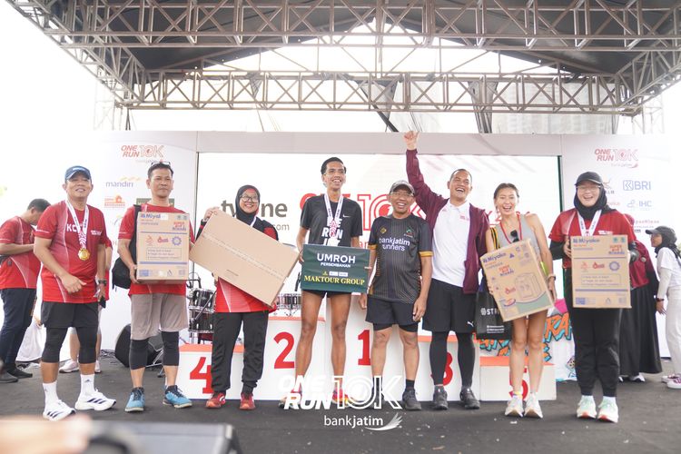 Race photo from ONE RUN 10 K