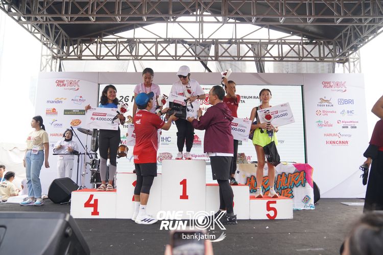Race photo from ONE RUN 10 K