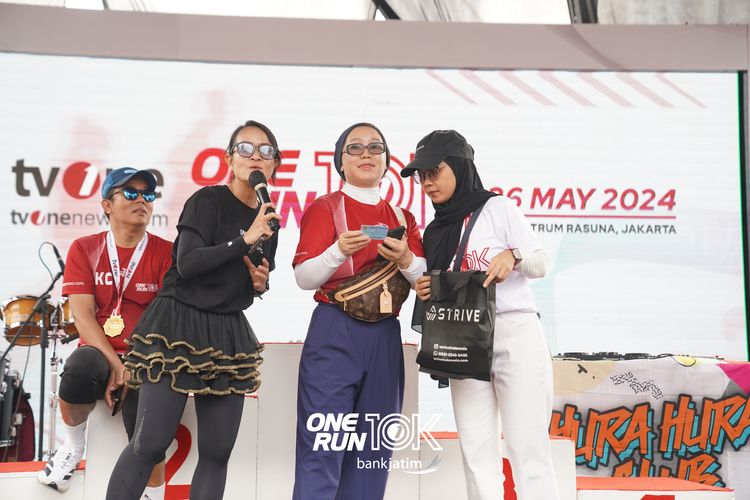 Race photo from ONE RUN 10 K