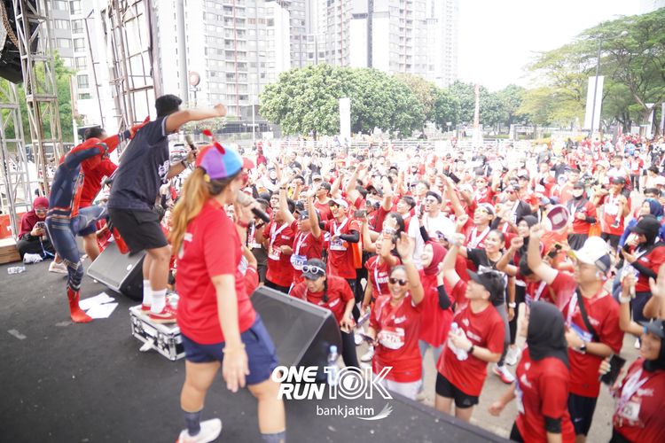 Race photo from ONE RUN 10 K