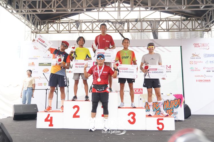 Race photo from ONE RUN 10 K