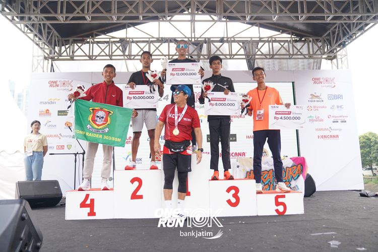 Race photo from ONE RUN 10 K