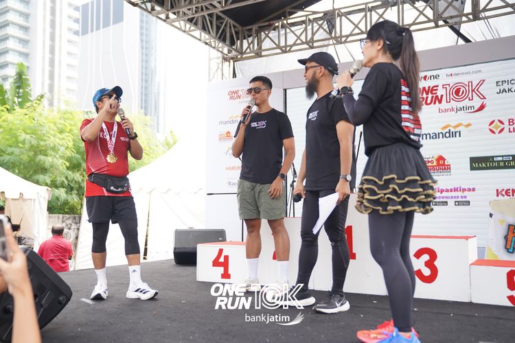 Race photo from ONE RUN 10 K