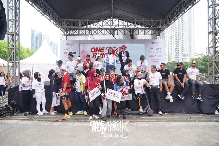 Race photo from ONE RUN 10 K