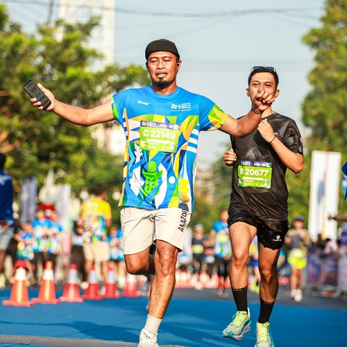 Race photo from SURABAYA ISOPLUS MARATHON 2026