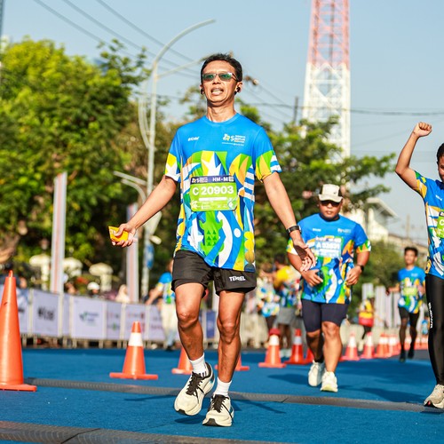 Race photo from SURABAYA ISOPLUS MARATHON 2026