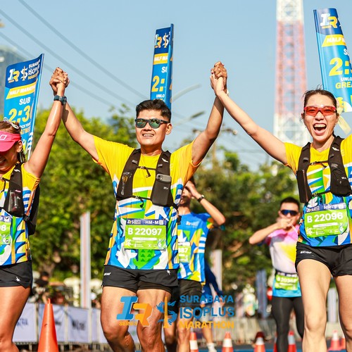 Race photo from SURABAYA ISOPLUS MARATHON 2026