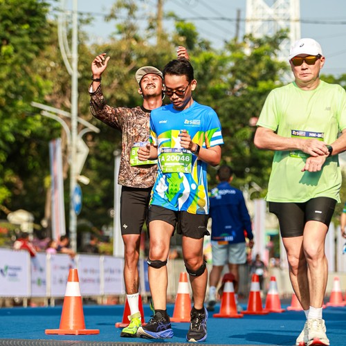 Race photo from SURABAYA ISOPLUS MARATHON 2026