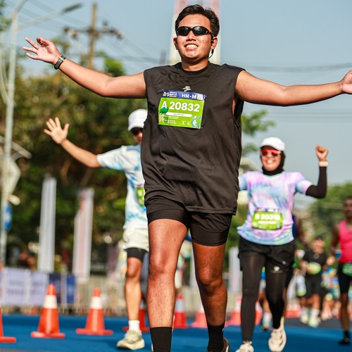 Race photo from SURABAYA ISOPLUS MARATHON 2026