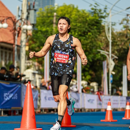 Race photo from SURABAYA ISOPLUS MARATHON 2026