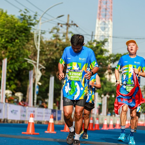 Race photo from SURABAYA ISOPLUS MARATHON 2026