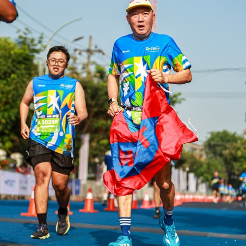 Race photo from SURABAYA ISOPLUS MARATHON 2026