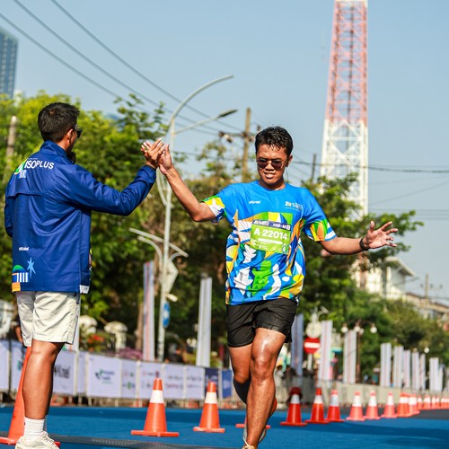 Race photo from SURABAYA ISOPLUS MARATHON 2026
