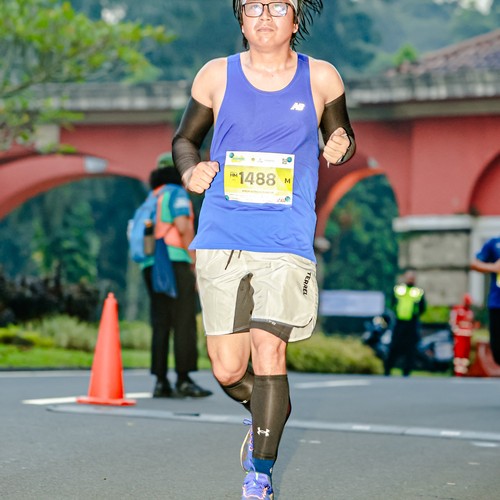 Race photo from BOGORUN 2026