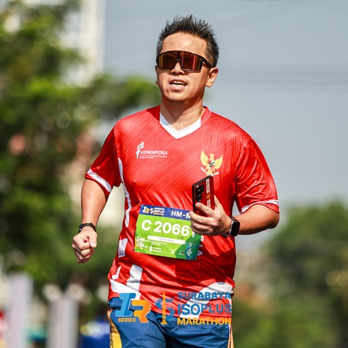 Race photo from SURABAYA ISOPLUS MARATHON 2026