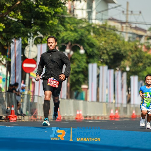 Race photo from SURABAYA ISOPLUS MARATHON 2026