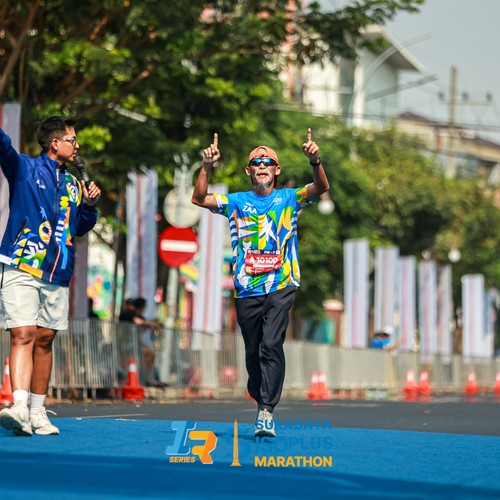 Race photo from SURABAYA ISOPLUS MARATHON 2026