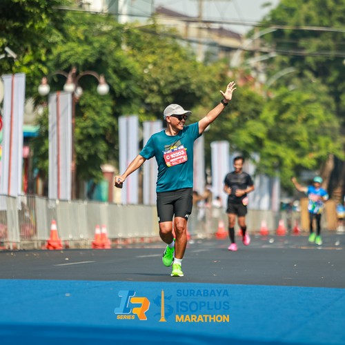 Race photo from SURABAYA ISOPLUS MARATHON 2026