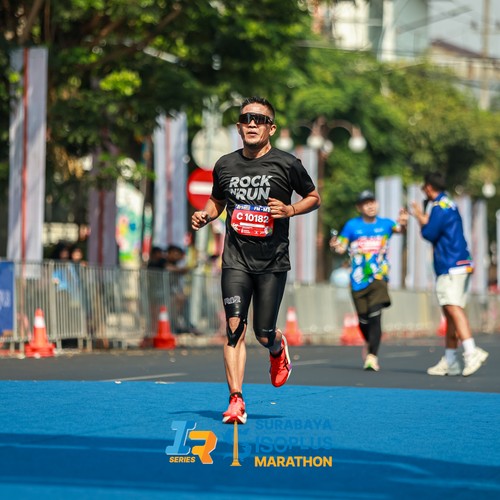 Race photo from SURABAYA ISOPLUS MARATHON 2026