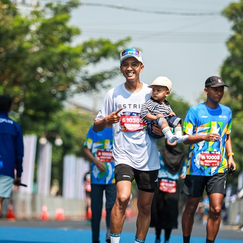 Race photo from SURABAYA ISOPLUS MARATHON 2026