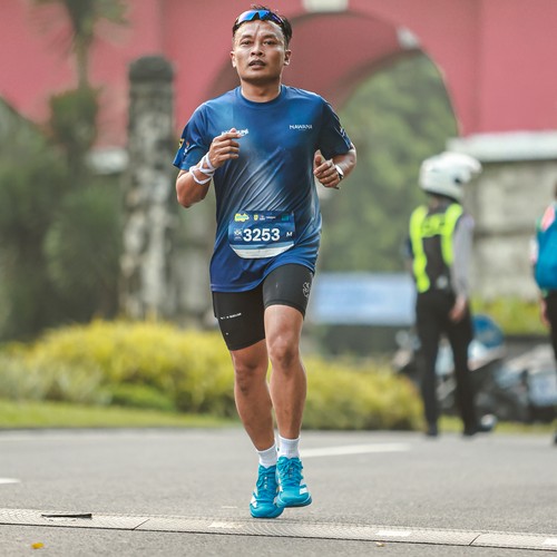 Race photo from BOGORUN 2026