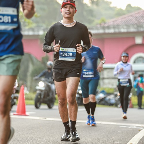 Race photo from BOGORUN 2026