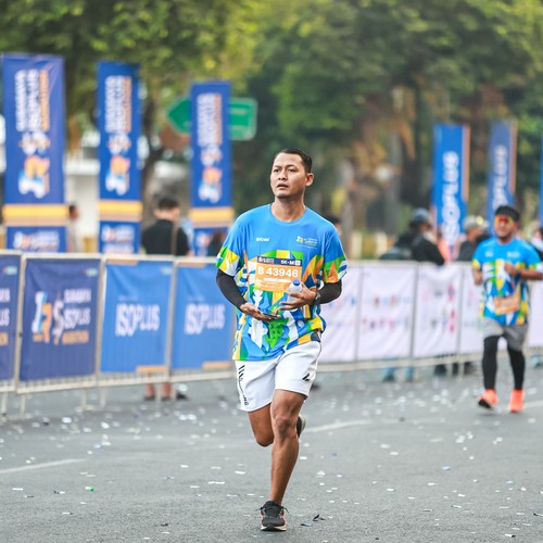 Race photo from SURABAYA ISOPLUS MARATHON 2026