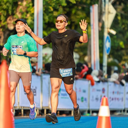 Race photo from SURABAYA ISOPLUS MARATHON 2026