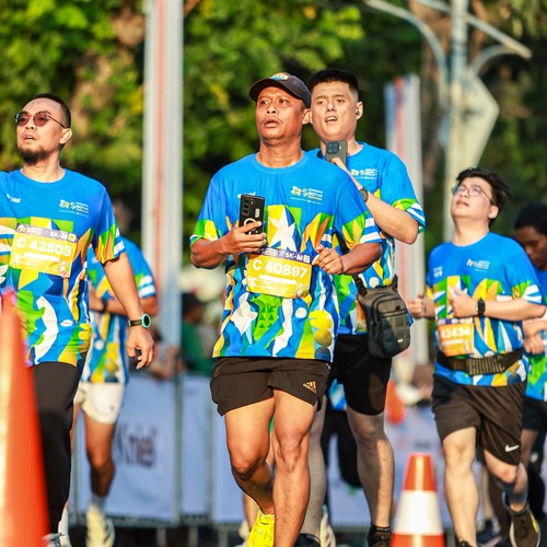 Race photo from SURABAYA ISOPLUS MARATHON 2026