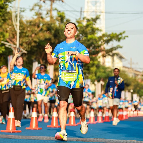 Race photo from SURABAYA ISOPLUS MARATHON 2026