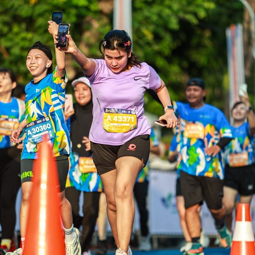 Race photo from SURABAYA ISOPLUS MARATHON 2026