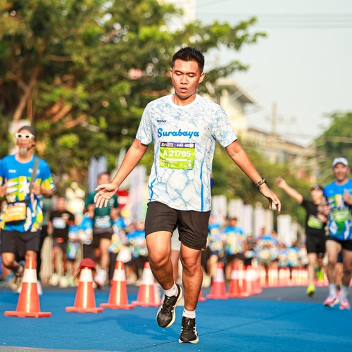 Race photo from SURABAYA ISOPLUS MARATHON 2026