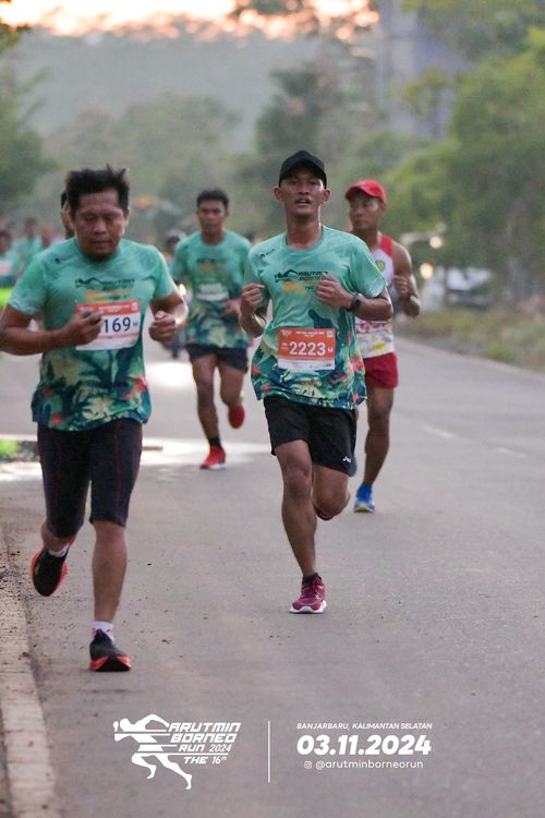 Race photo from Arutmin Borneo Run 2024