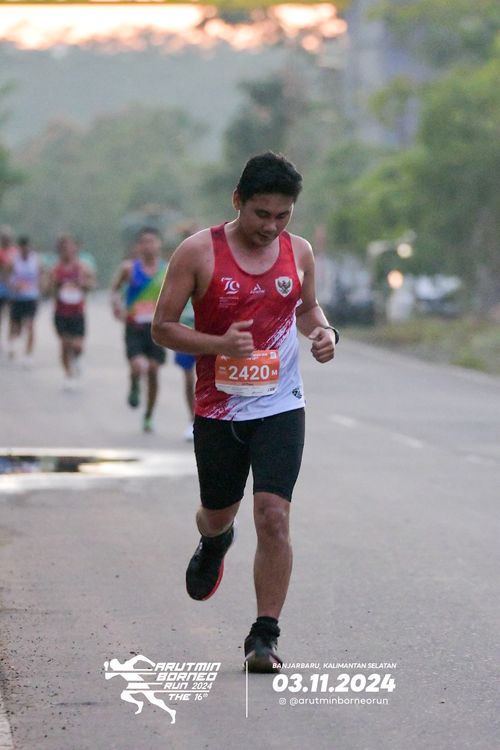 Race photo from Arutmin Borneo Run 2024