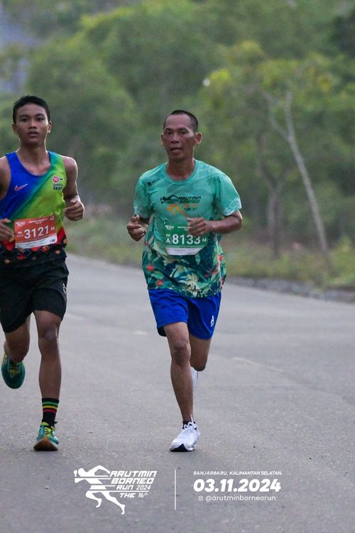 Race photo from Arutmin Borneo Run 2024