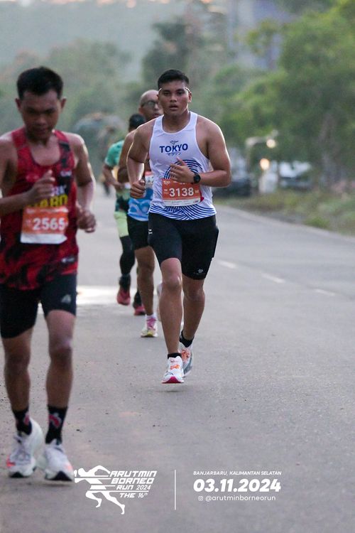 Race photo from Arutmin Borneo Run 2024