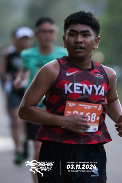 Race photo from Arutmin Borneo Run 2024